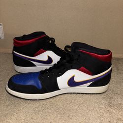 NIKE AIR JORDAN 1 MID SE 15