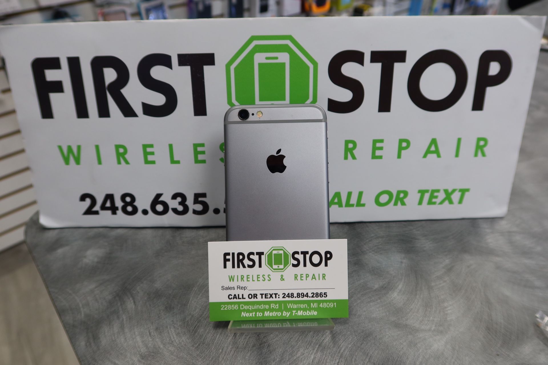 iPhone 6s 64GB Unlocked Space Gray