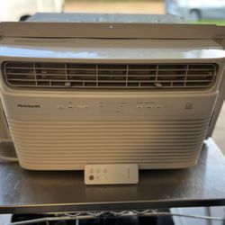 Frigidaire window air conditioner 