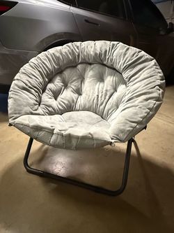 Saucer chair  x2