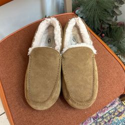 Ugg Slip Ons loafers