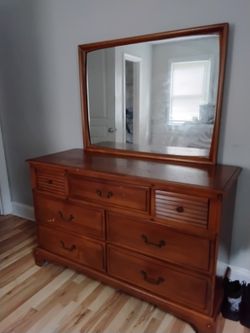 BIG DRESSER, LIL DRESSER !