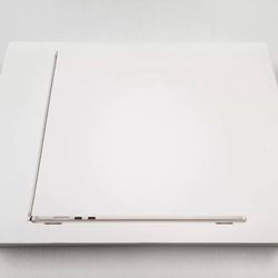 MacBook Air 15-inch M2 2023 8GB 256GB 8/10 core Starlight MQKU3LL/A Locked Parts As-is