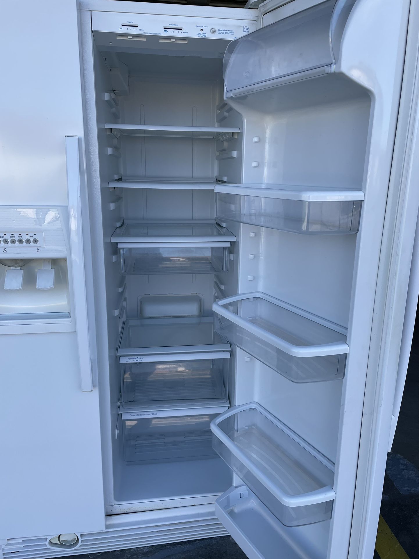 REFRIGERATOR ‼️ CLEAN & READY TO GO ‼️
