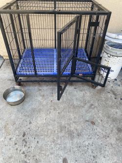 Dog crate wit multiple doors