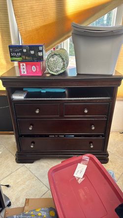 Dresser & console