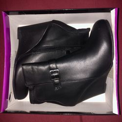 Nature Breeze Almond Toe Women’s Wedge Booties