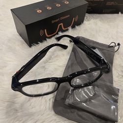 NEW NEVER USED SMART GLASSES
