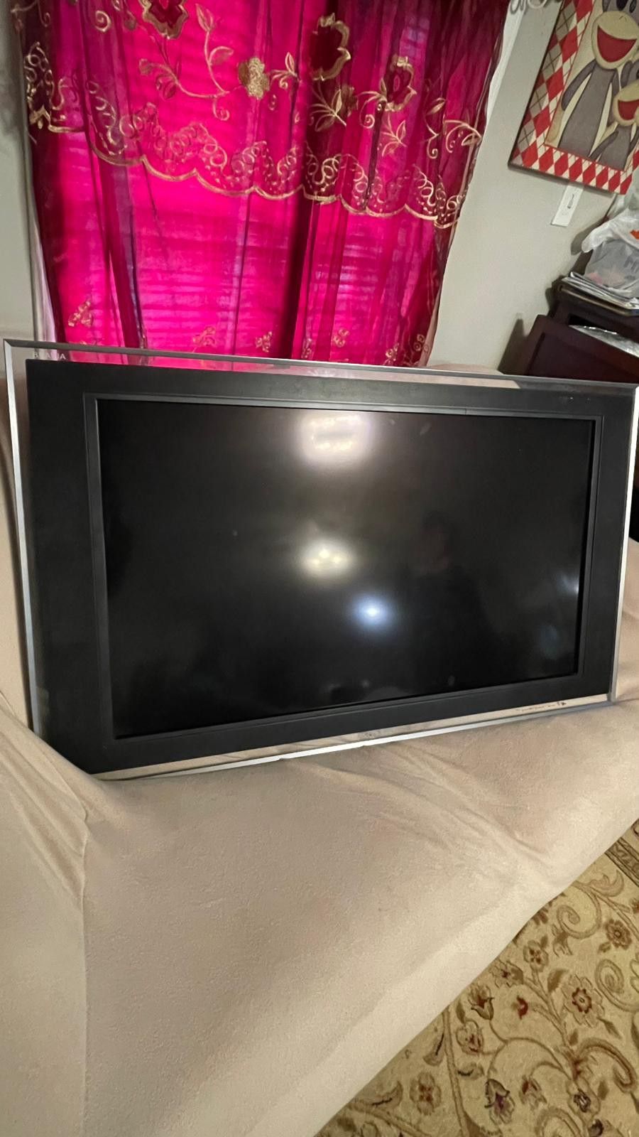 Sony TV "42"