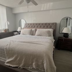 FREE - King bed frame - Great Condition 