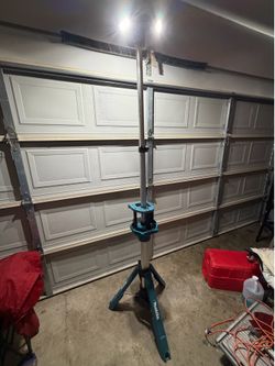 Directional light makita