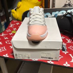 Jordan 11s Low