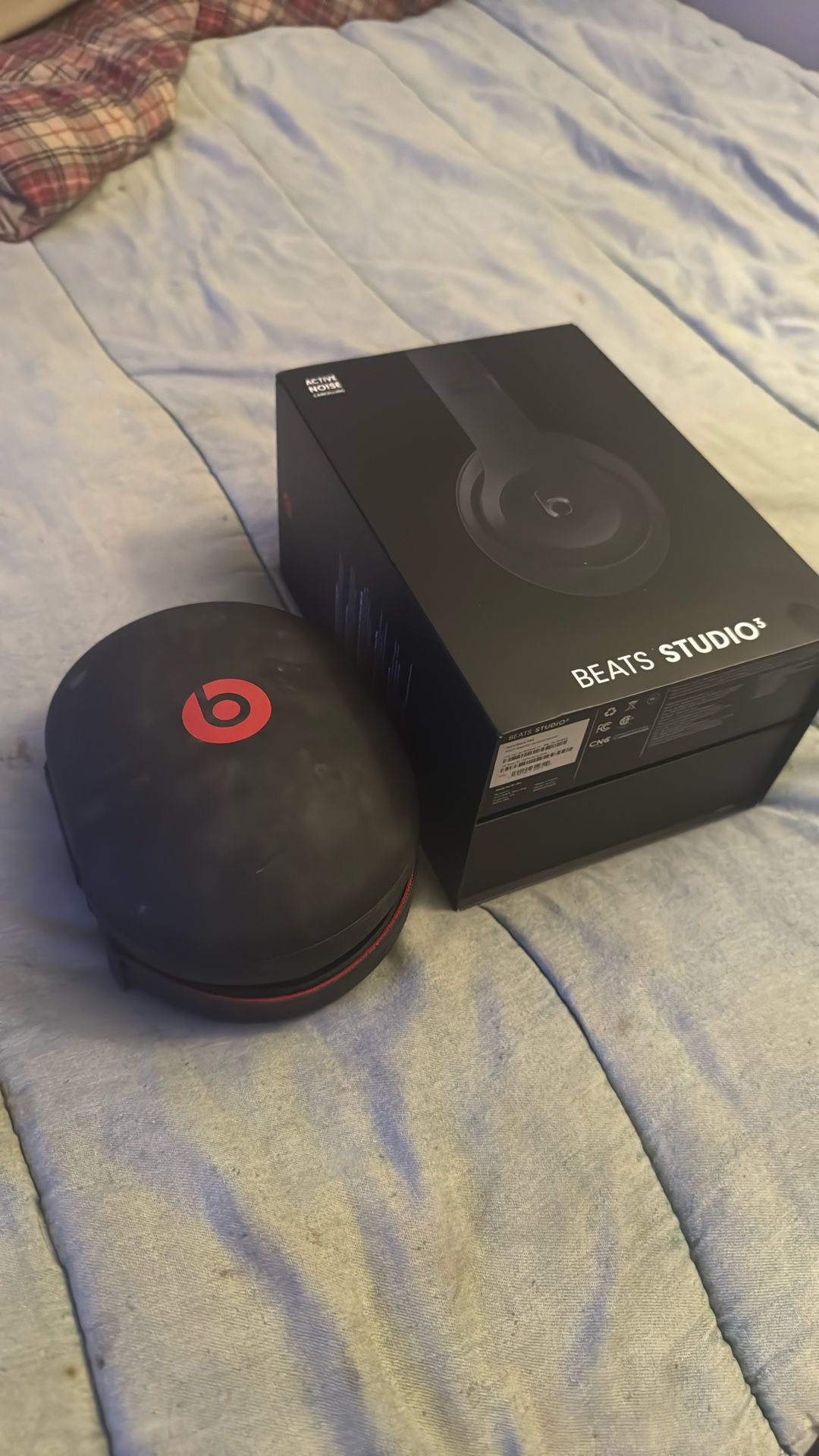 Beats STUDIO3 for Sale
