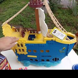 Jake And The Neverending Pirates Ship W/Accessories 