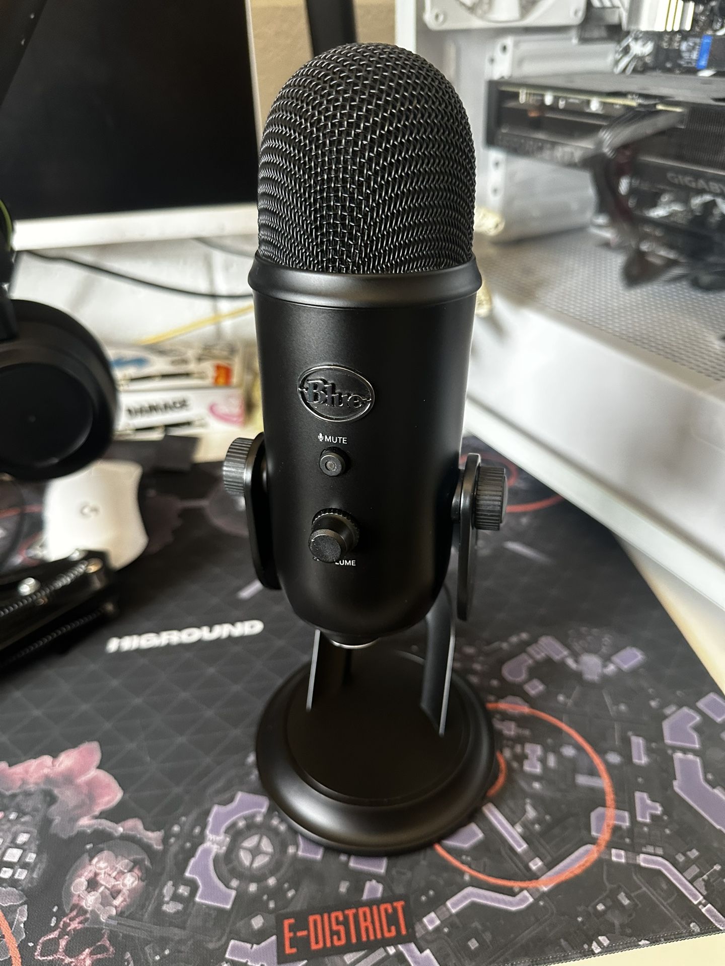 Yeti Microphone