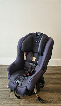Clean & Good Condition Nuna Rava Convertible Car Seat