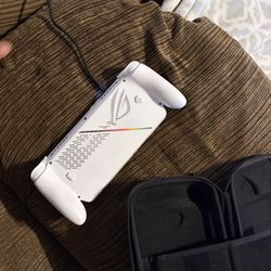 Pc With Xbox ,, Rog Xbox Ally