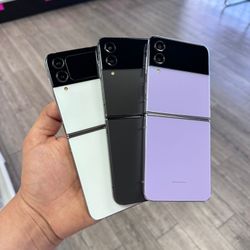 Samsung Galaxy Z Flip 4 128gb Unlocked! Financing Available Only 50 Down👌
