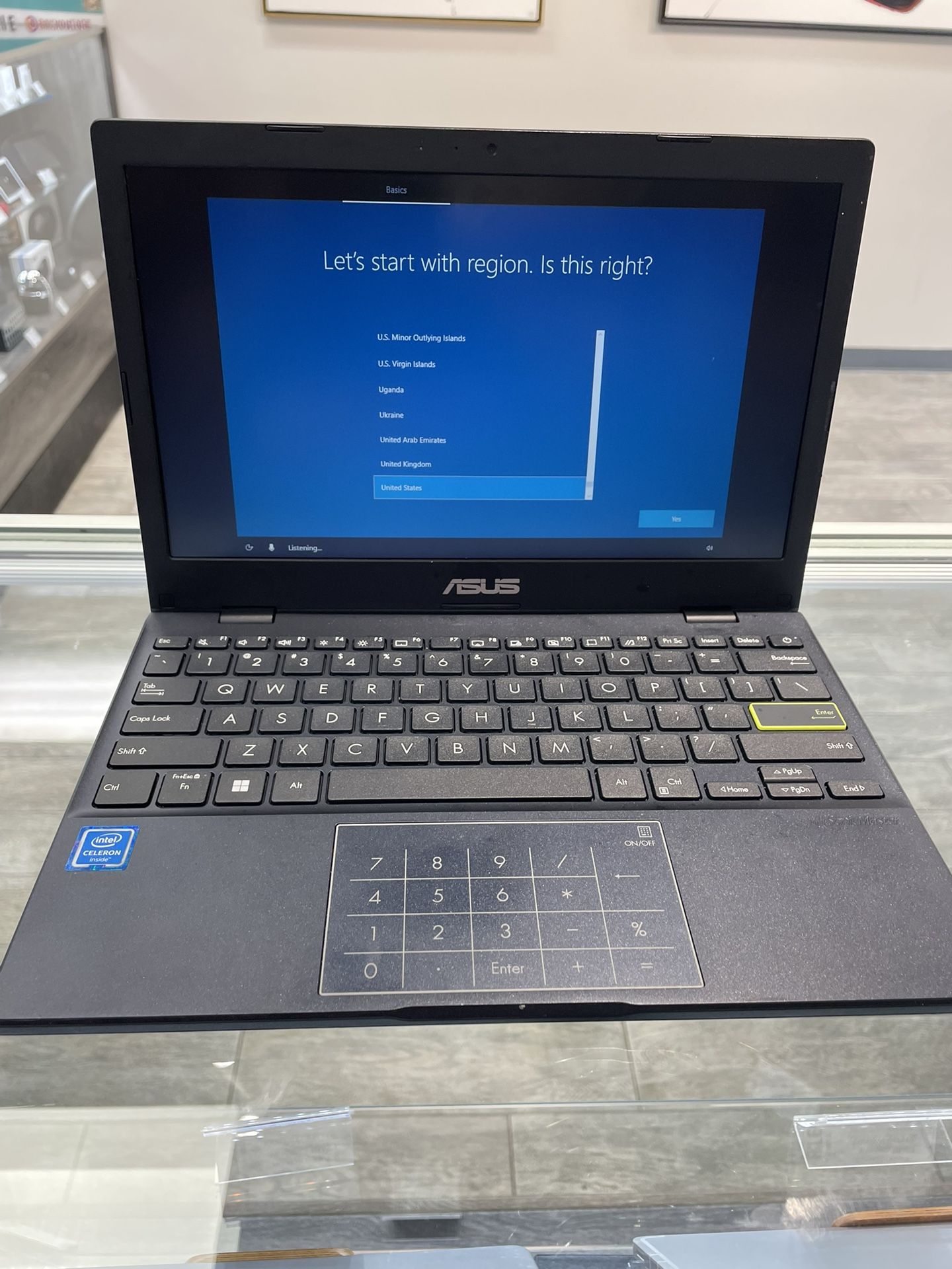 Asus E210 Laptop