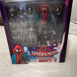 Mafex Miles Morales Into The Spiderverse