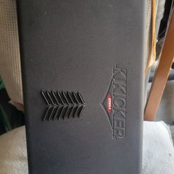 Kicker Amp Old School  4 Channel 600 Watts 