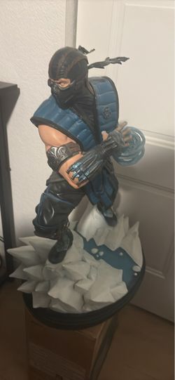 Sub-zero 1/4 statue