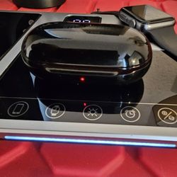 Charger / 4 In 1 charging Station (New)