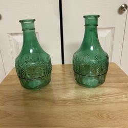 2 Green Vases