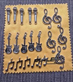JEWELRY Music charms