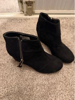 Women’s shoes $10 each