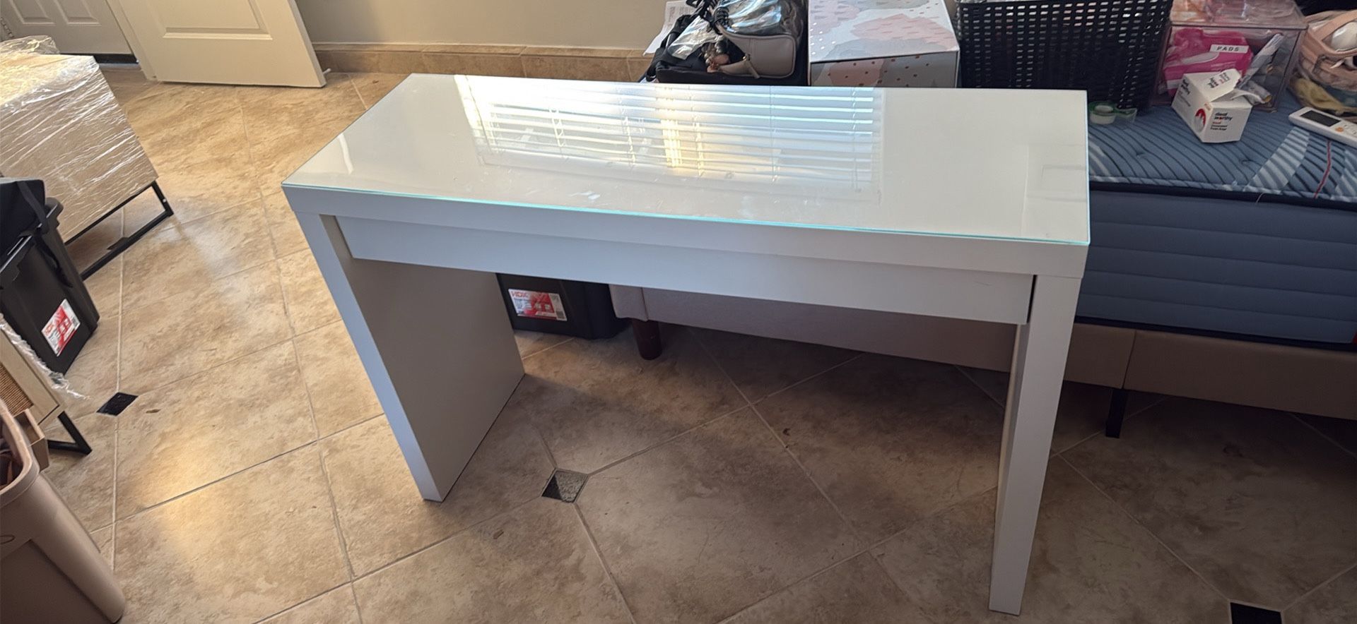 Ikea malm Desk