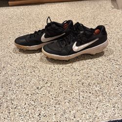 Nike Baseball Cleats - Metal Spikes 