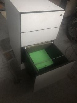 File cabinet freeeee