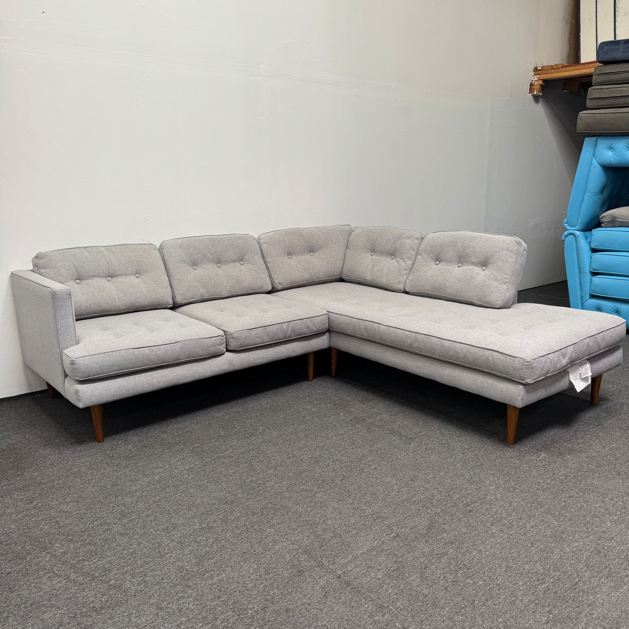 West Elm Tufted Sectional Couch (75% OFF) Retails for $3k - Can Deliver - Good As New