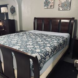 Bedroom Set For Sale