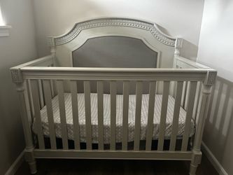 Convertible Baby Crib