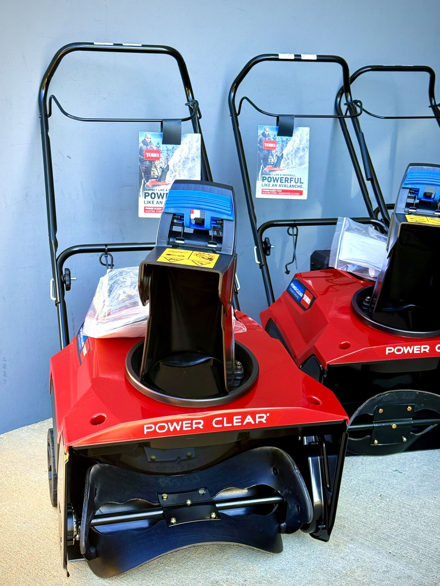 Brand new Toro 21” with electric start model 721E snow blower