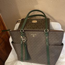 Michael Kors Purse And Wallet 