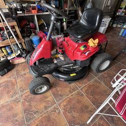 Troy‑Bilt TB30R Riding Mower