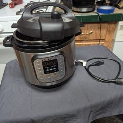 Instant Pot Duo 7-in-1 Electric Pressure Cooker