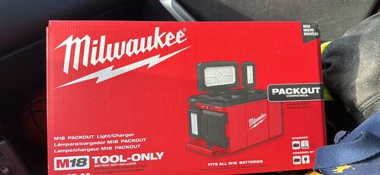 Milwaukee Light/charger