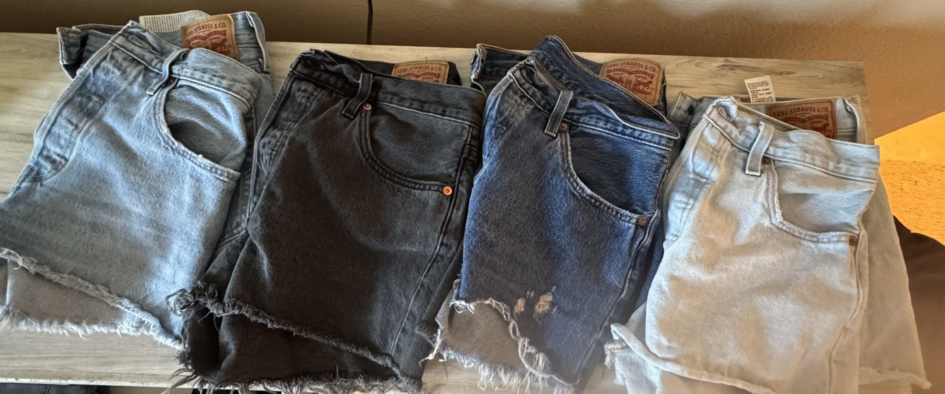 Levi Shorts 