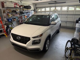 2025 Hyundai Venue SE