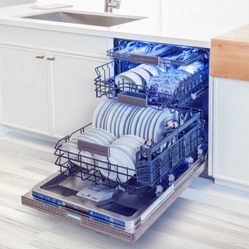 NEW IN. BOX  Thermador Stainless Steel Dishwasher 