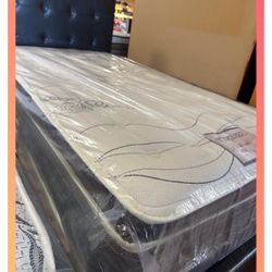 Twin size mattress  / Colchon
