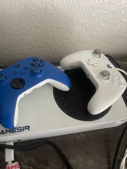 Xbox Series S Digital with 2 Controllers (Works great)