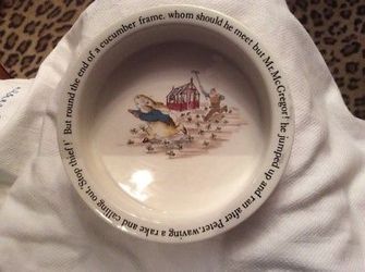 BEATRIX POTTER WEDGEWOOD PETER RABBIT CHILDRENS’ CHINA CEREAL, FOOD BOWL. 6 1/2”.