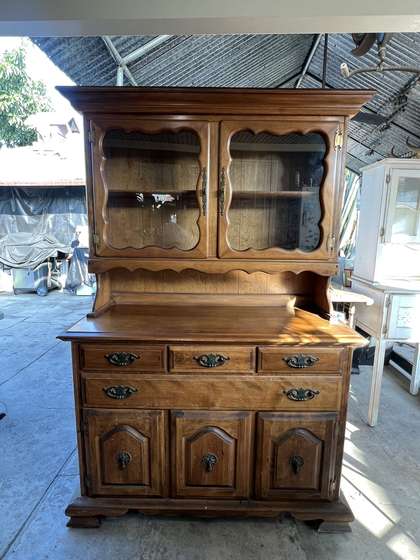 Wood Hutch