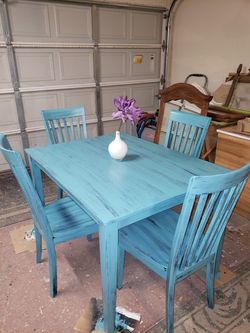 Rectangle table and 4 chairs