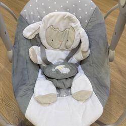 Ingenuity Cuddle Lamb Comfort 2 Go Baby Swing